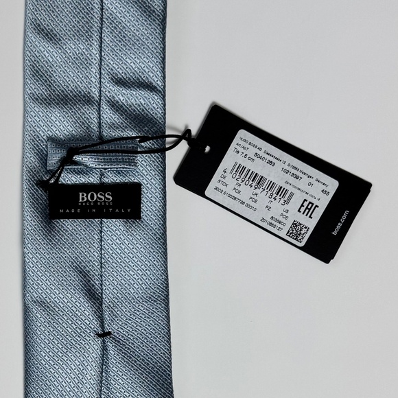 NWT BOSS 100% Silk Tie Light Blue with Grey and Silver - Picture 5 of 7